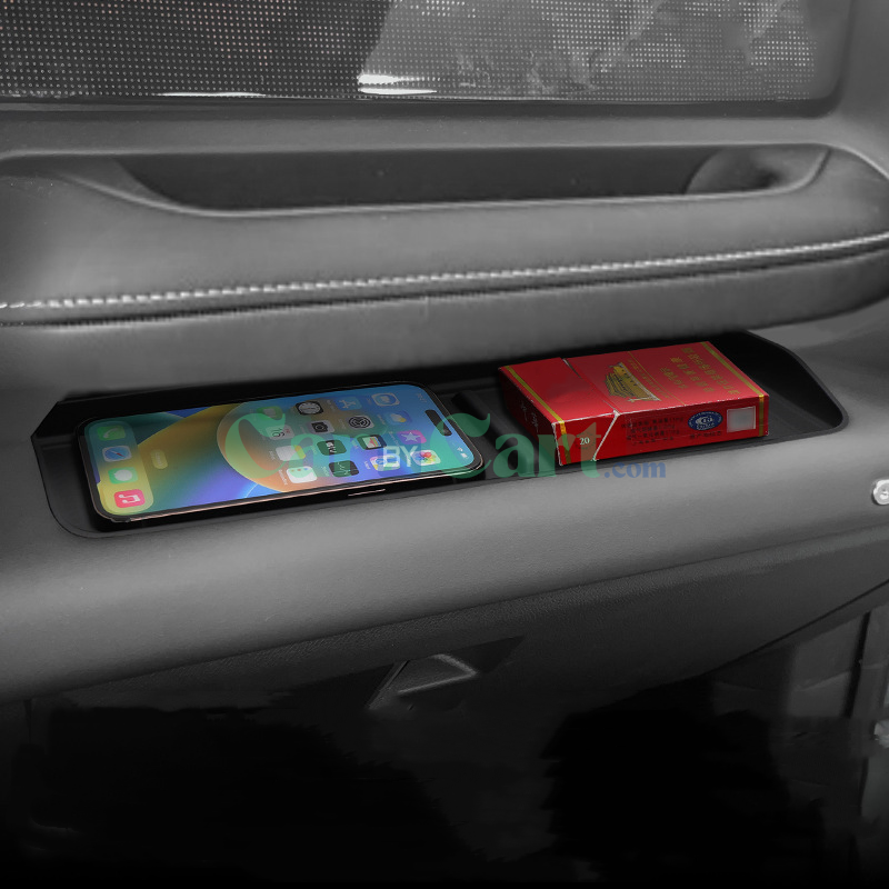 صندوق تخزين داشبورد الراكب الأمامي ٢٠٢٥ T1